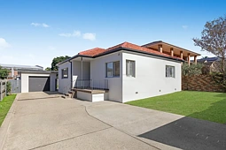 99 McIntosh Road, Narraweena