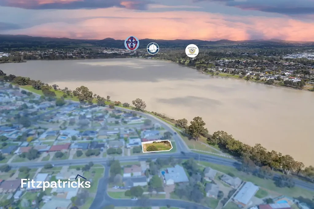 1 Eastlake Drive, Lake Albert, NSW 2650