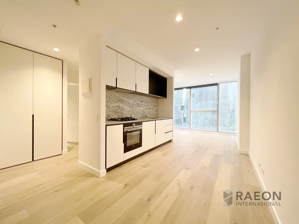 Melbourne 1房 CBD核心位置 加热室内泳池 全设备健身房 24小时礼宾服务 南向生活区 Bosch高端电器 石材台面 Urban Elegance in the Heart of Melbourne CBD