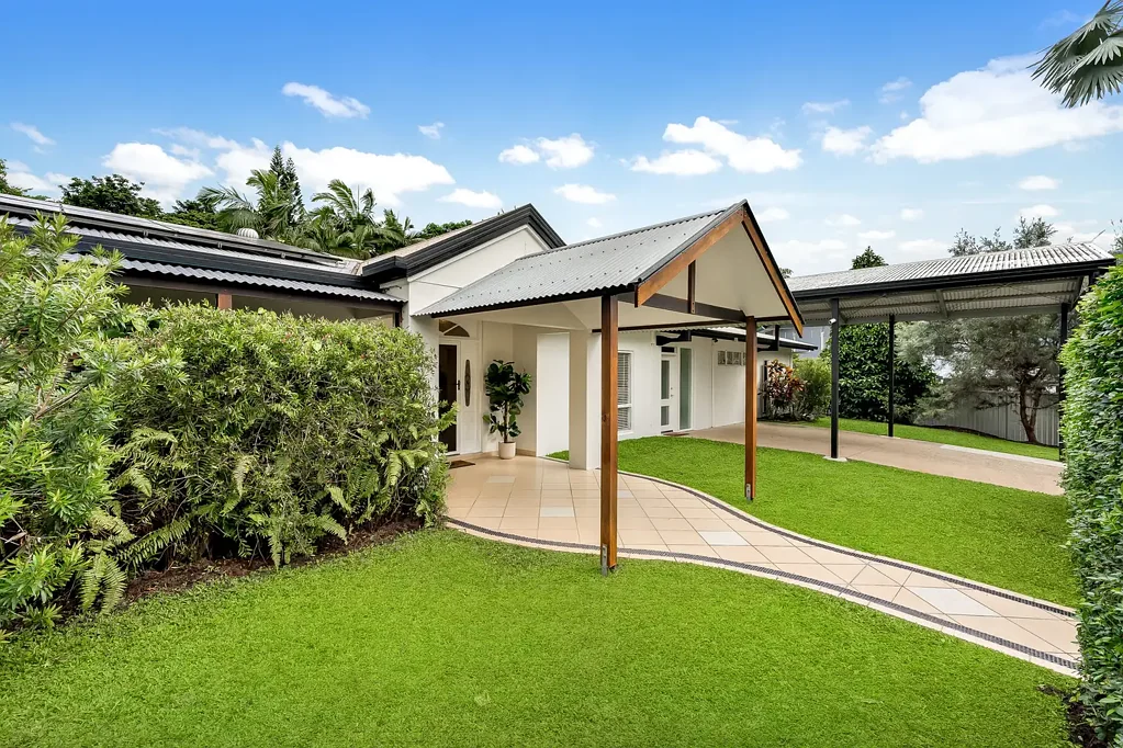 Brinsmead 4 Bedroom Laidback Luxury for Families Who Love Entertaining