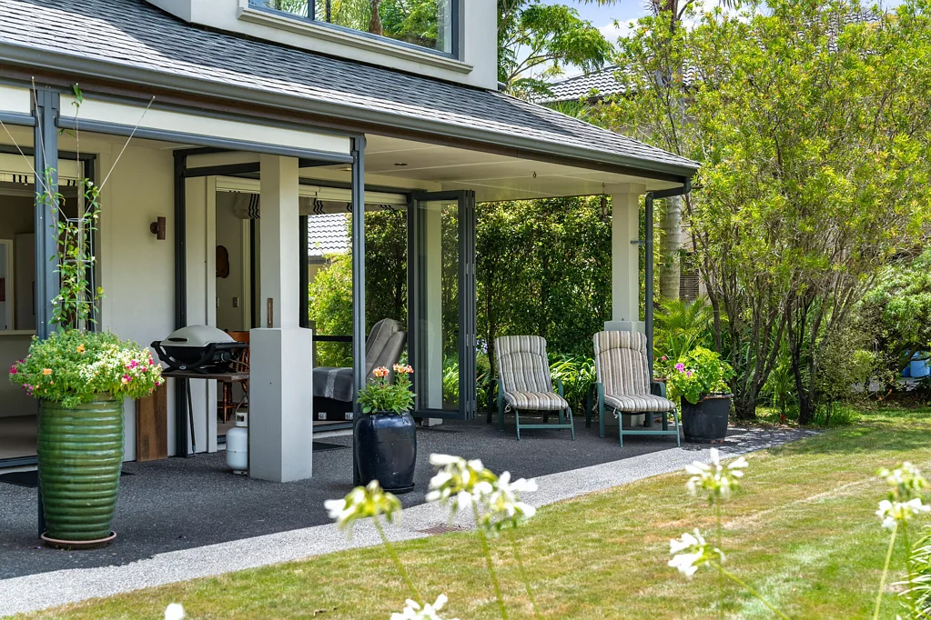 Pauanui 4 Bedroom Huge home! Huge value!