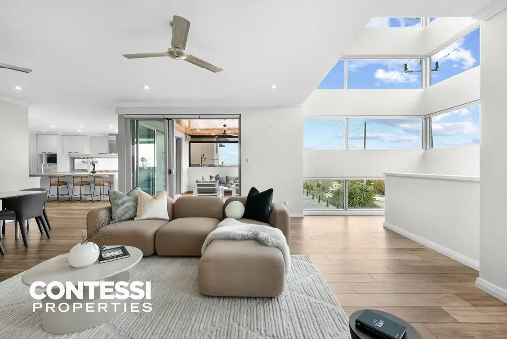 Doubleview 4房  Skyline Views. Exceptional Lifestyle.