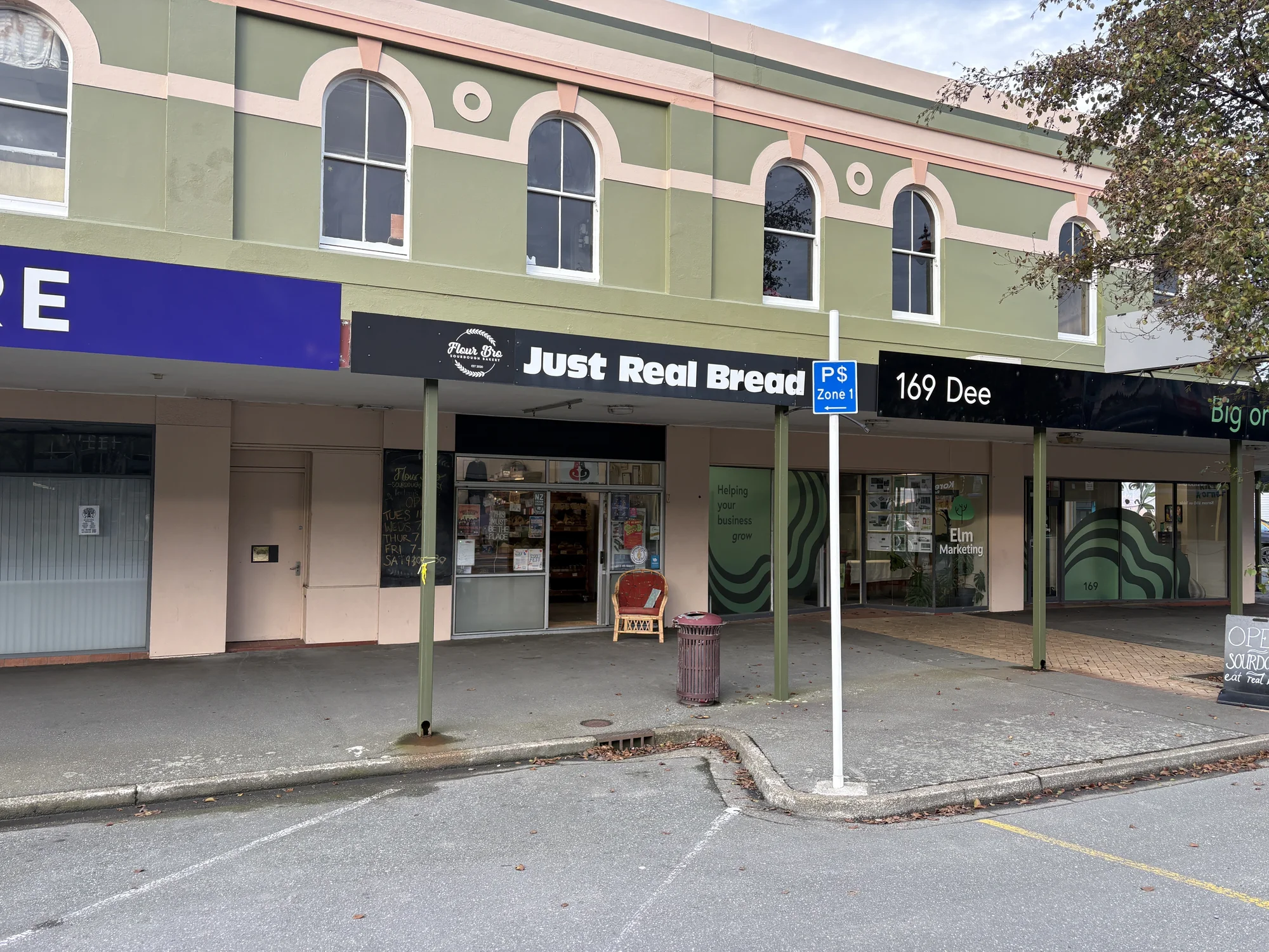 Invercargill  Ex bakery site with SH6 frontage