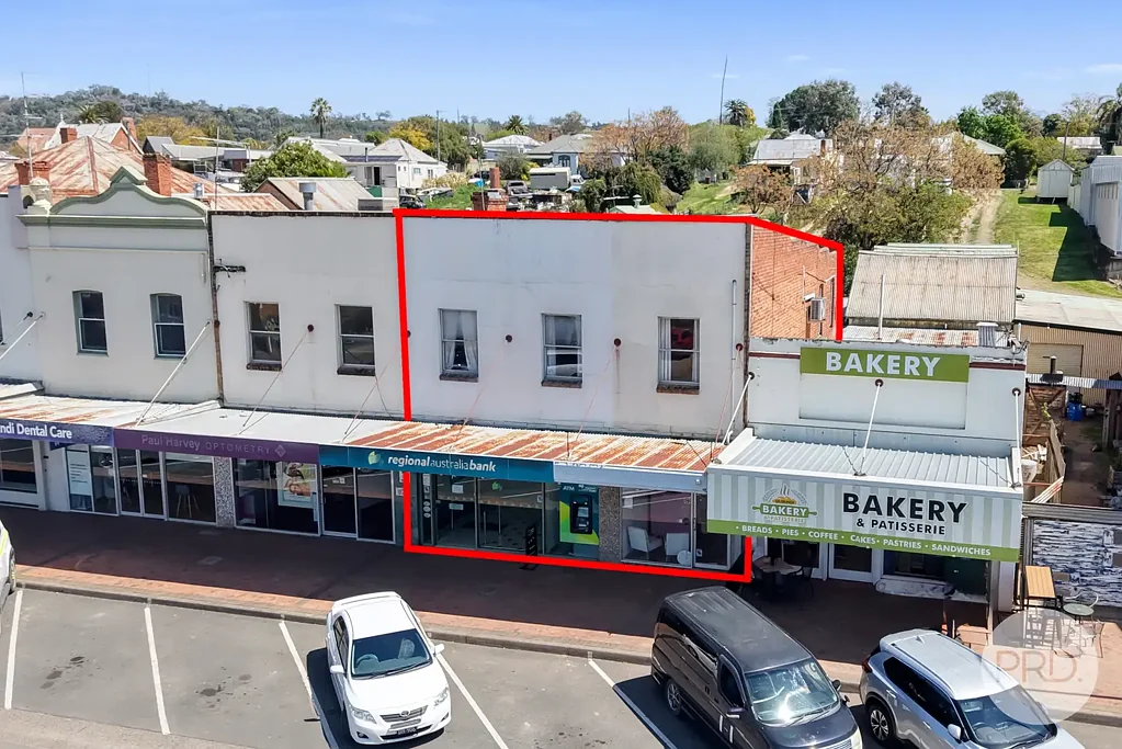 Quirindi 3침실 Unbeatable Main Street Investment - Triple Income Stream in Prime Quirindi Location