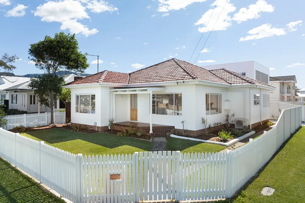 Towradgi 3chambre Picturesque beachside cottage with modern conveniences