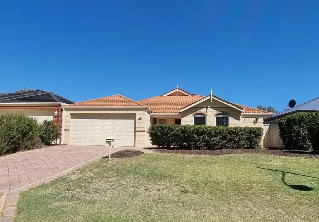 Spacious Family Home Opposite Parkland