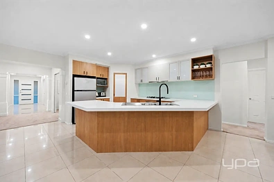 12 Evening Close, Point Cook, VIC 3030, 4 slaapkamers, 2 badkamers, House