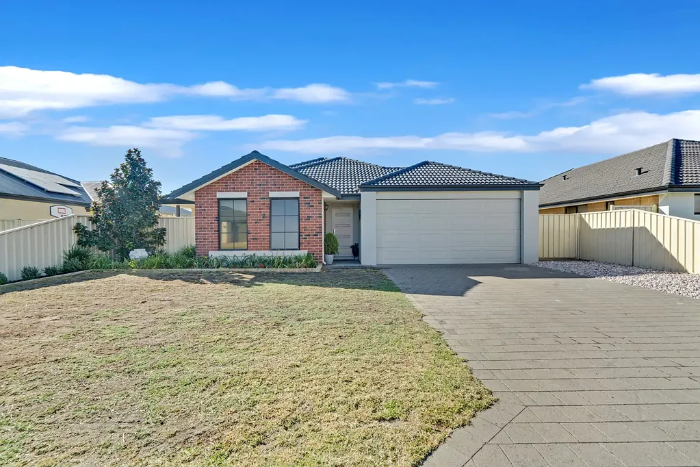 Elegance on Edenhope Road!