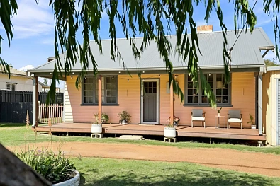 Beachlands 4chambre Character, Charm & CBD Convenience
