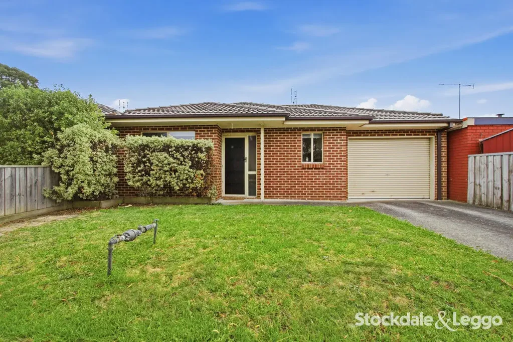 1/8 Laurel Street, Morwell, VIC 3840