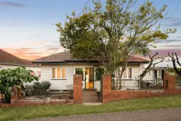 33 Plimsoll Street, Greenslopes