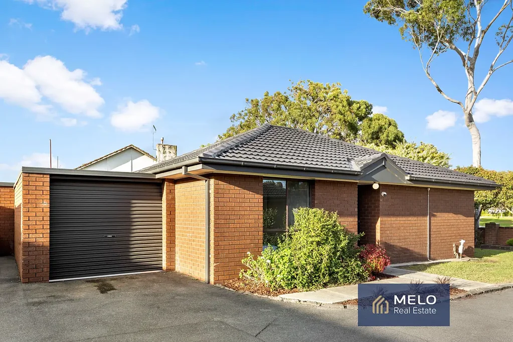 Braybrook 2房 宽敞布局实用 优越位置便利 靠近设施学校 精品开发项目 现代厨房浴室 舒适庭院环绕 清洁免维护环境 COMFORTABLE, APPEALING, SUPER LOCATION