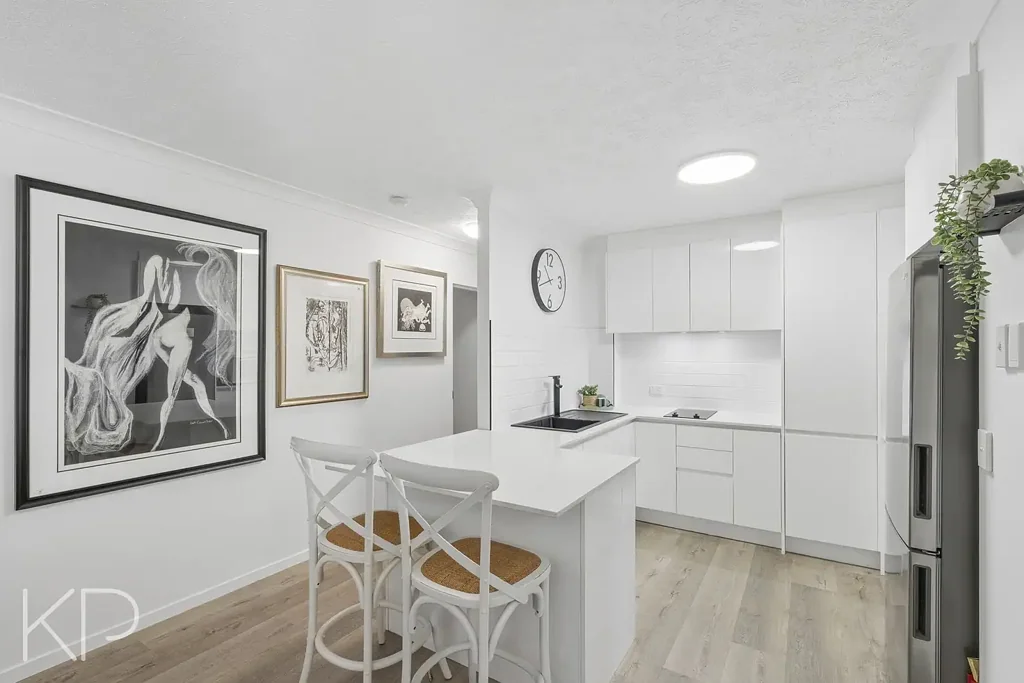 Surfers Paradise 1غرفة نوم Renovated Corner Apartment - Budds Beach