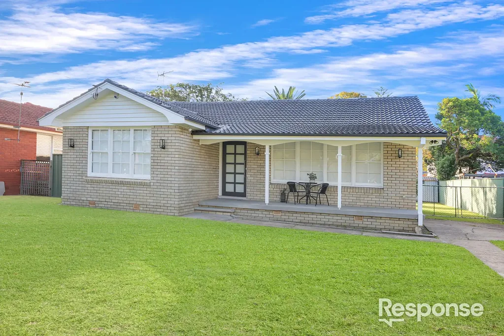 15 Lodge Avenue, Old Toongabbie, NSW 2146