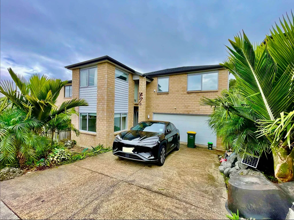 Step into a Lifestyle of 5 Bedroom Comfort and...