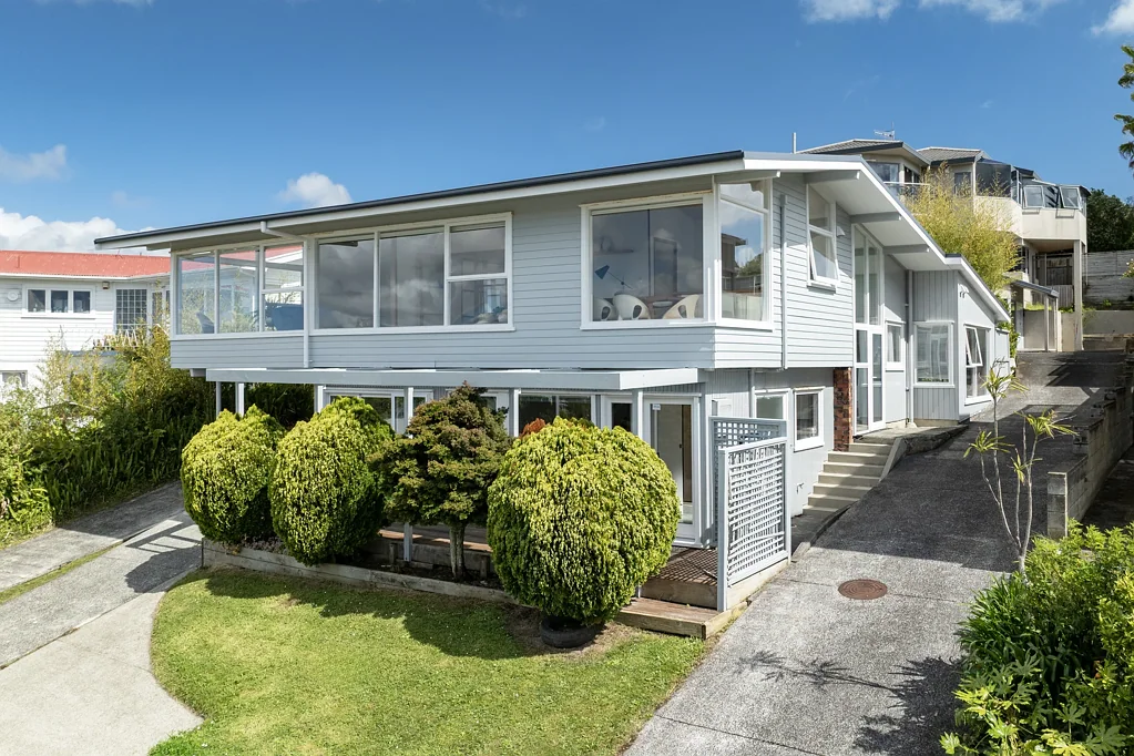 Northcote 5Kwarto Northcote Classic - Sweeping Views & Potential