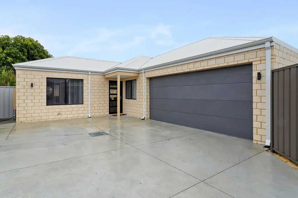 Beechboro 4침실 Just Listed!  Stylish Near New Family Home