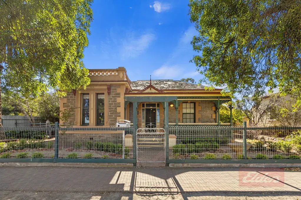 Kapunda 4Zimmer Grand 1870s Stone Villa on 1356sqm Corner Allotment