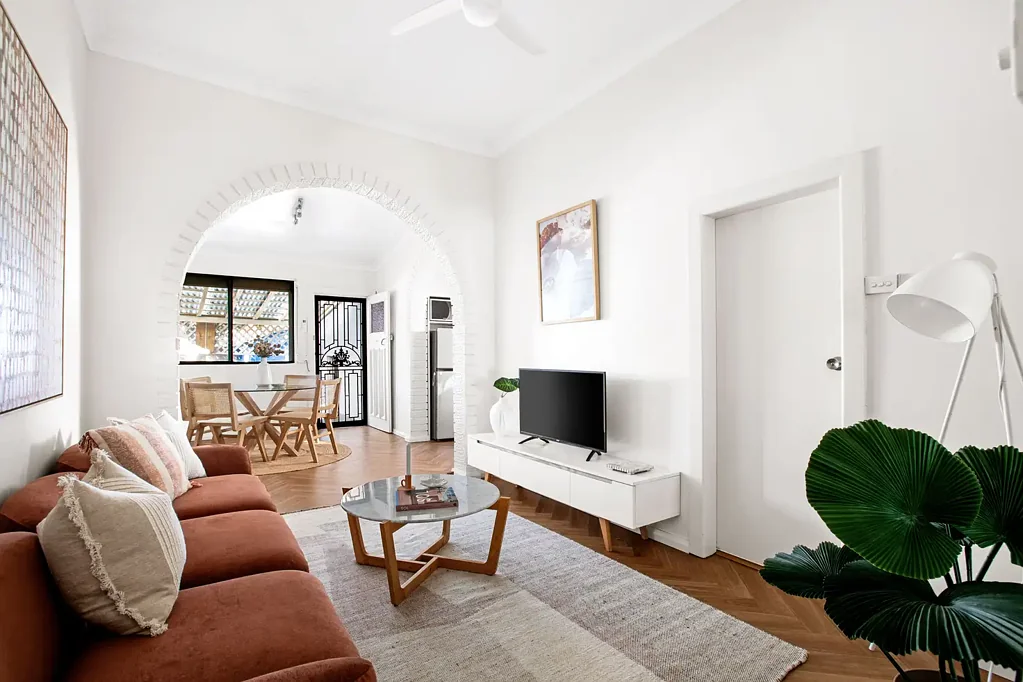 Marrickville 3침실 Charming Three Bedroom Home in a Prime Marrickville Location
