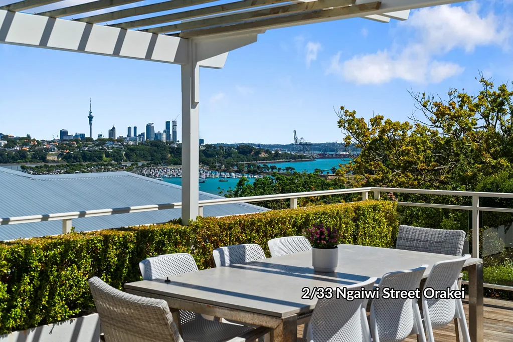 2/33 Ngaiwi Street, Orakei