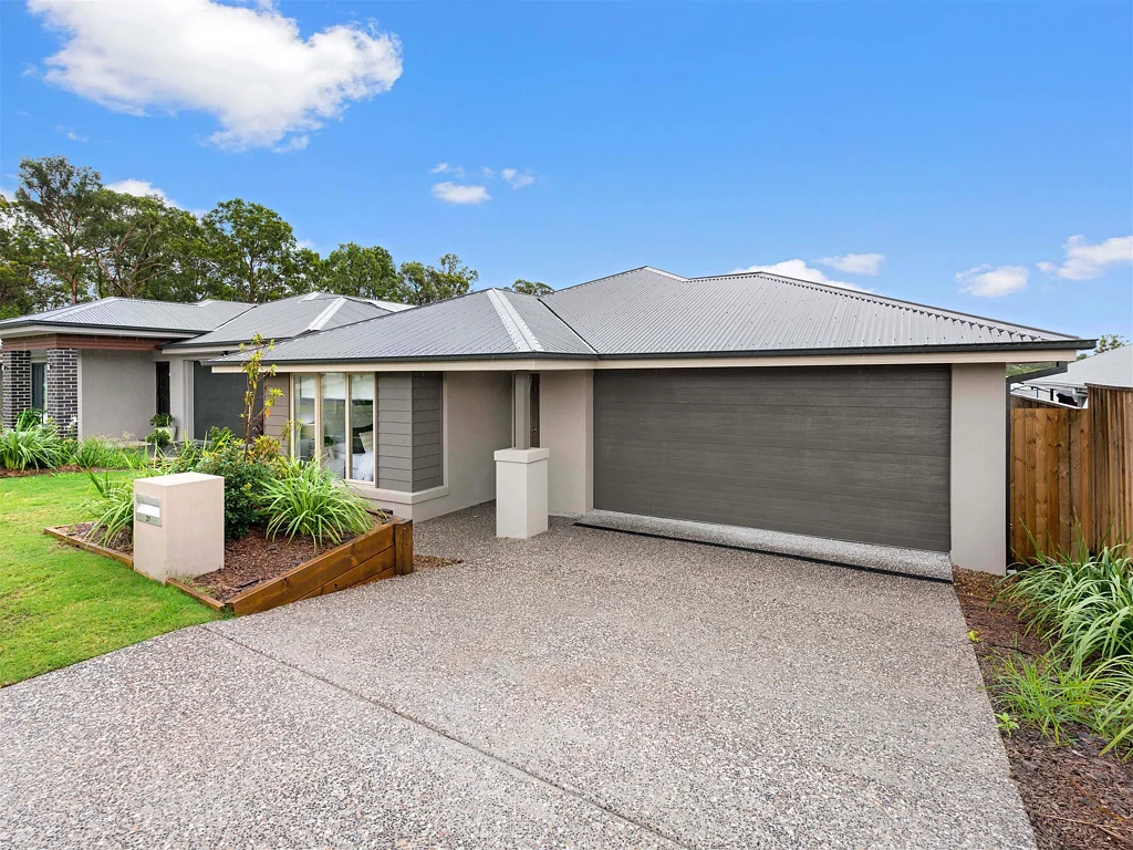 Greenbank 4ਬੈੱਡਰੂਮ Full Turn Key House and Land Package at GreenBank QLD