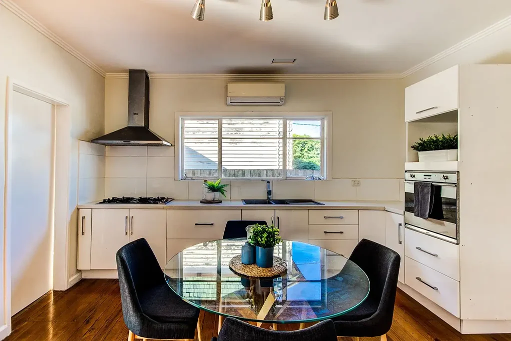Grand Family Home In Great Location