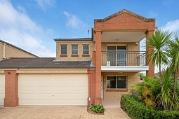 9/22 - 32 Hall Street, St Marys