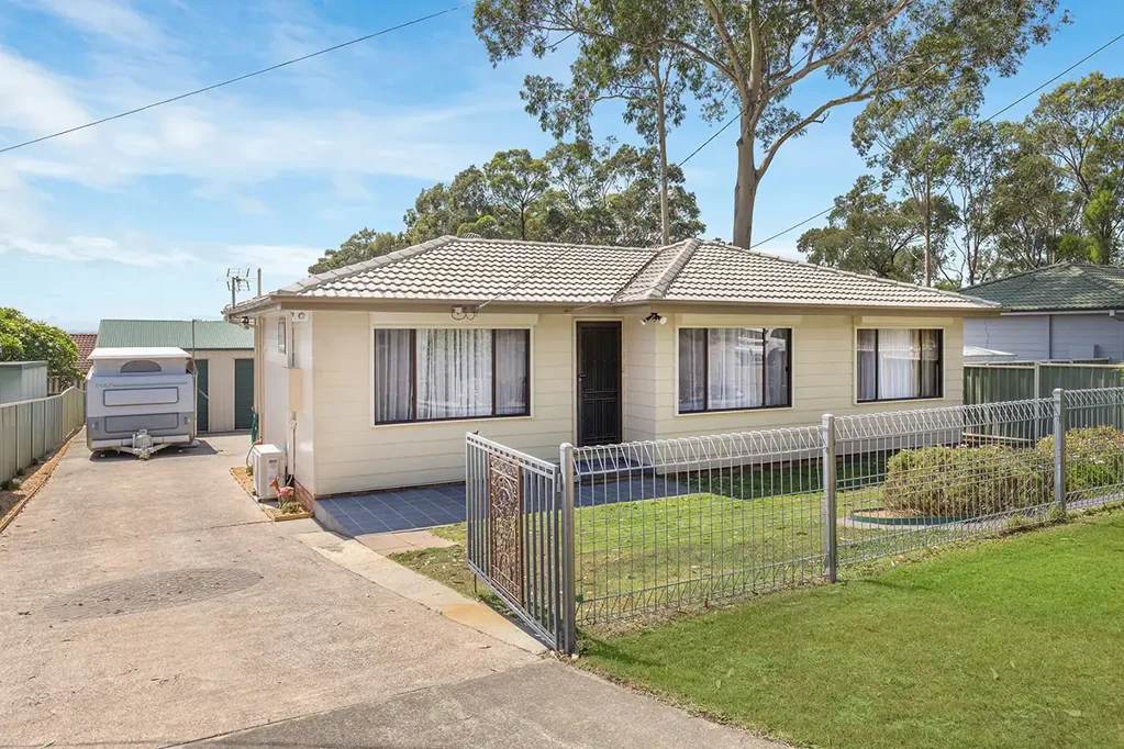 25 Albury Street, Abermain, NSW 2326