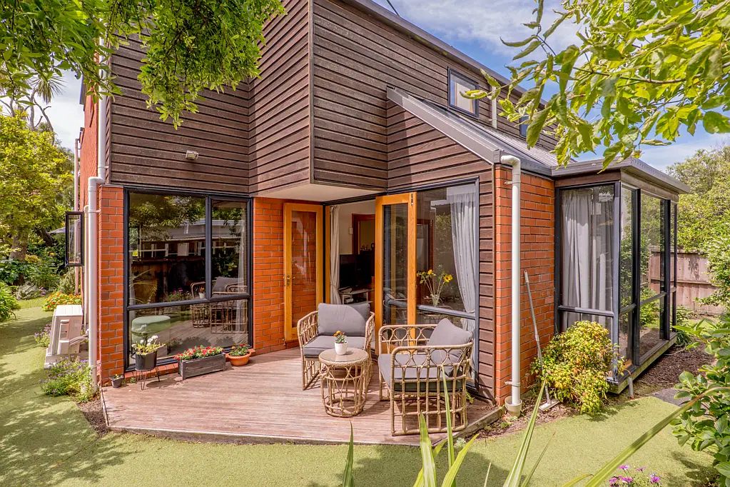 Redcliffs 3房  Coastal Redcliffs starter - surplus to requirement