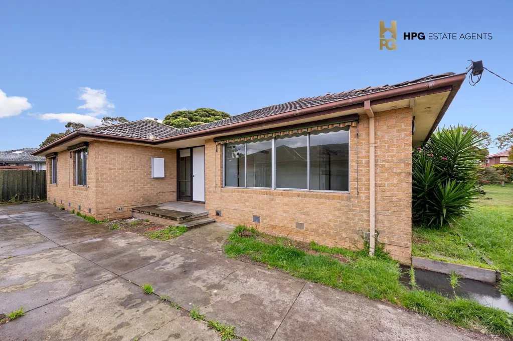 5 Dingley Close, Gladstone Park, VIC 3043