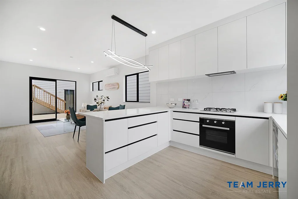 Takanini 4ਬੈੱਡਰੂਮ Modern Comfort – Loft Living with Separate Space