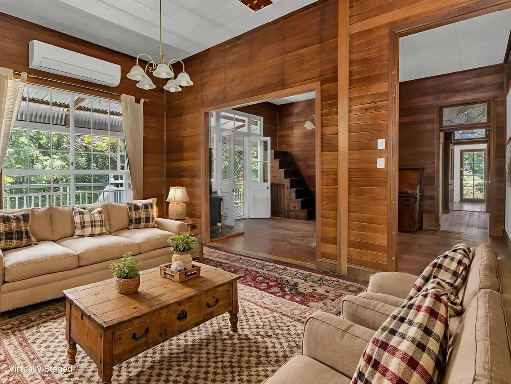 Nobbys Creek 7chambre Vendor's Packed & Ready To Sell