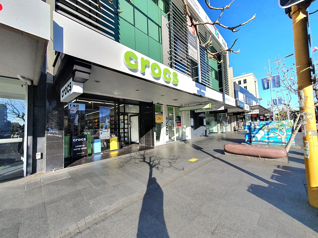 Newmarket 6 Months Rent Free – Broadway Retail