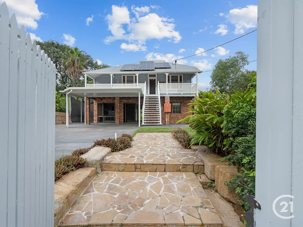 North Ipswich 5침실 Classic Vibes + Dual Living Potential
