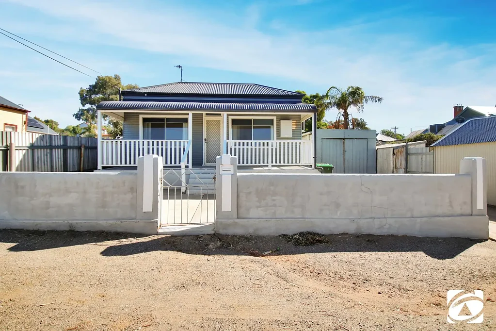 Broken Hill 2chambre TOP LOCATION – JUST STEPS FROM HOSPITAL