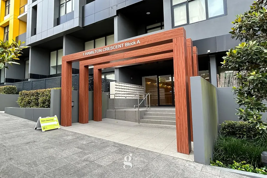 Spacious Fully Furnished One Bedroom + Study area