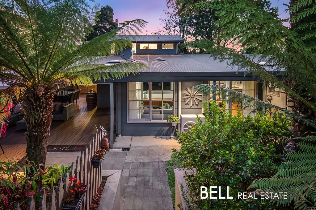 5 Thompson Road, Upwey, VIC 3158