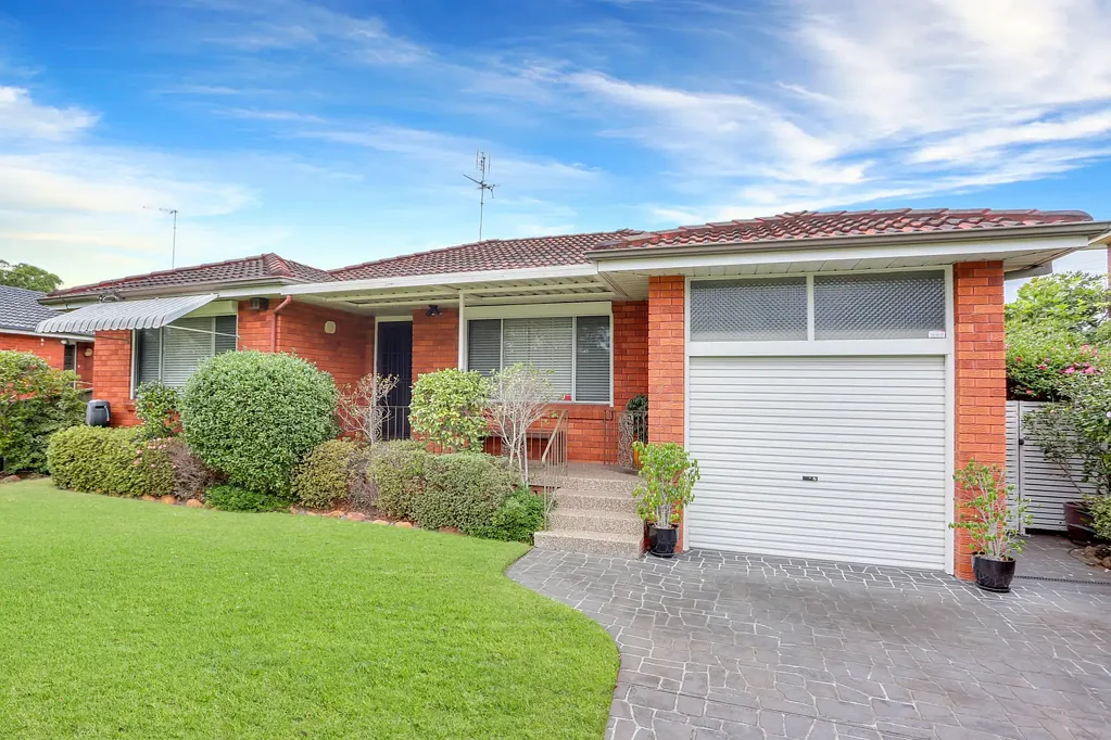 Toongabbie 3房  Spacious Home In Peaceful Parkside Location