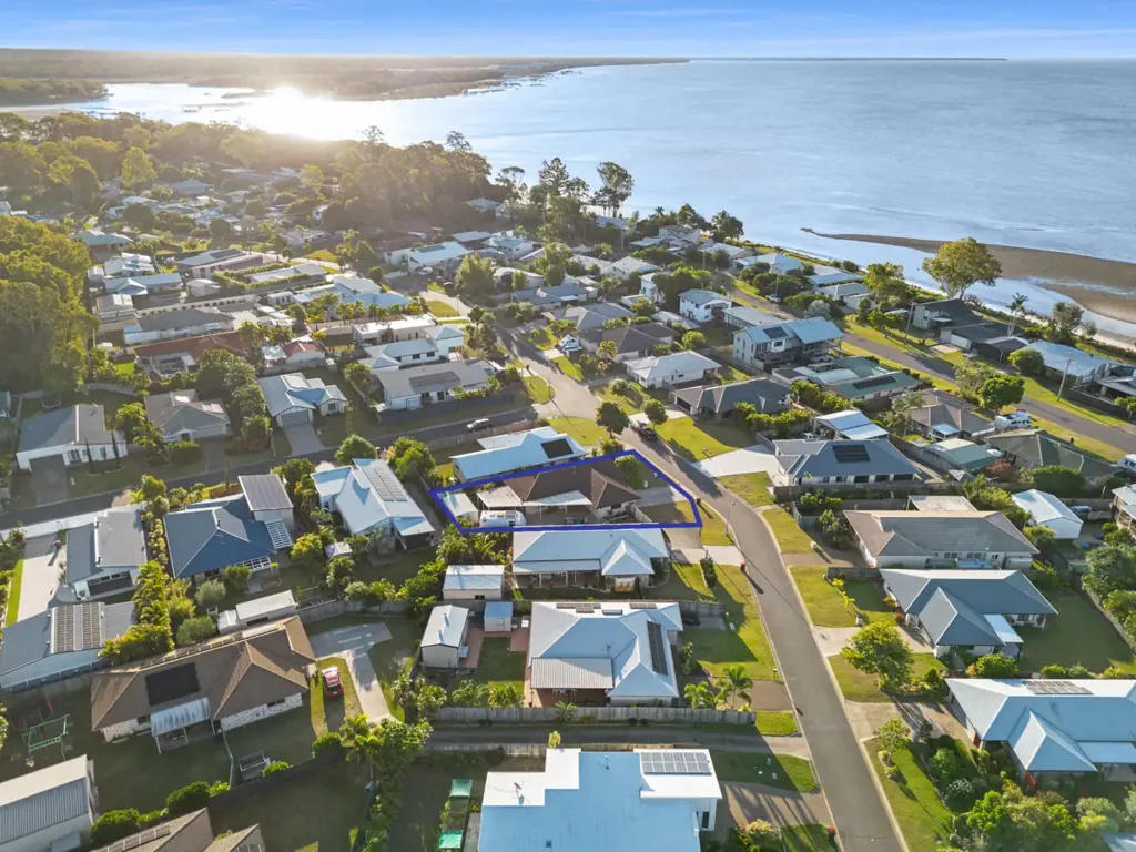 Toogoom 4部屋 🌊 Seaside Comfort Just 130m from the Beach – Lifestyle, Space, and Serenity