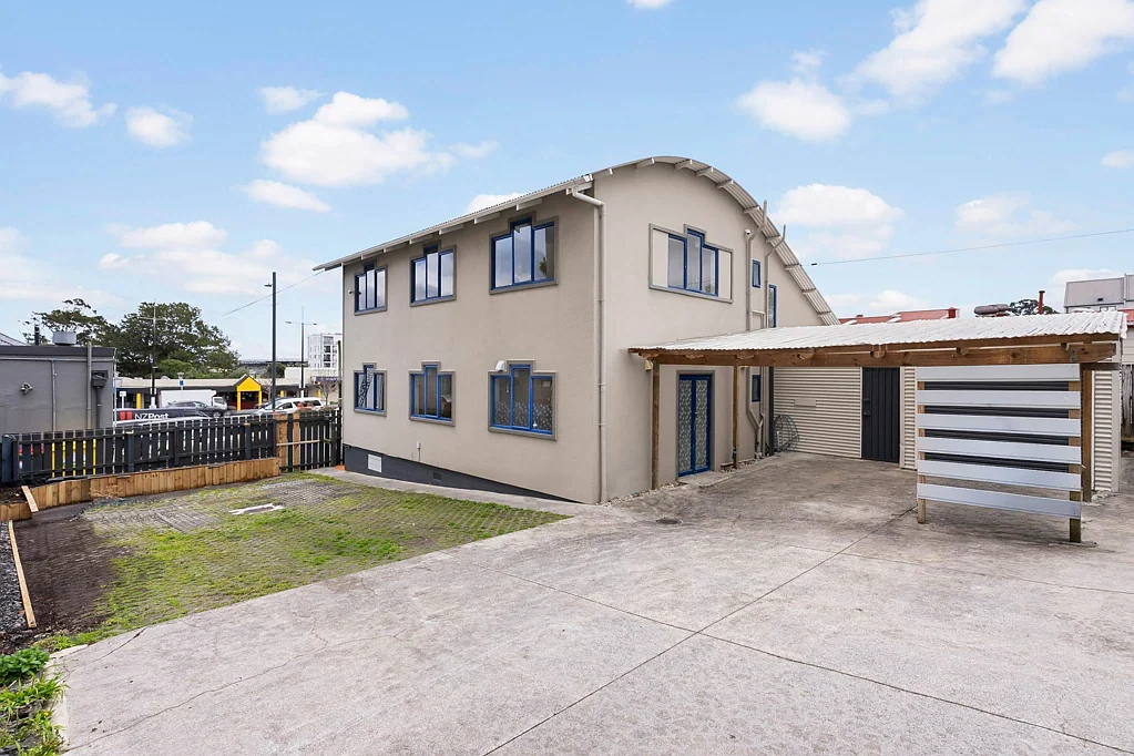 Avondale 5房  Work. Live. Invest. Multiple Possibilities.