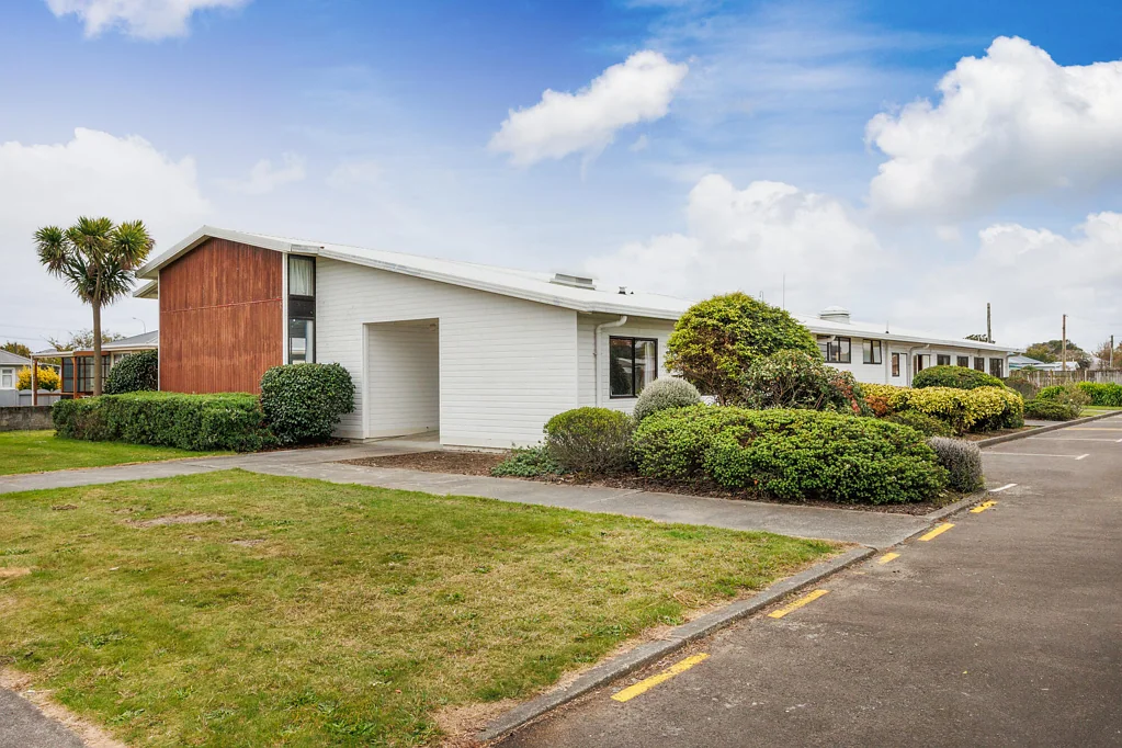 Foxton 7 Bedroom Opportunity, versatility and well positioned