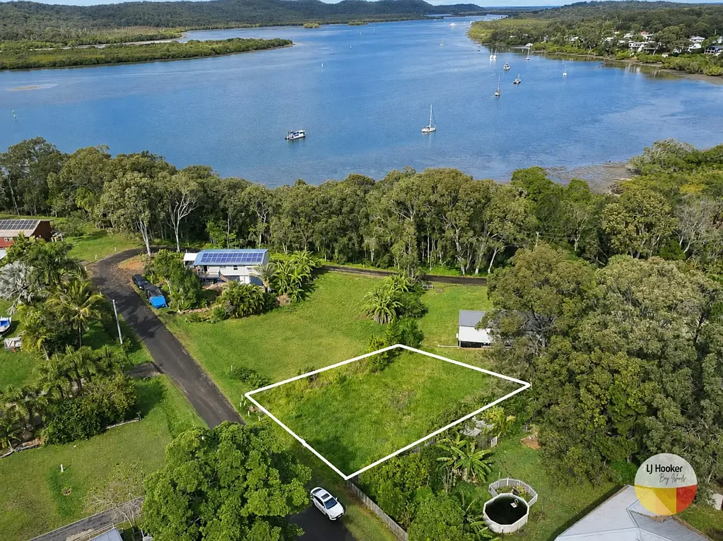Russell Island MASSIVE 822m2 CLEARED BLOCK WITH WATER GLIMPSES - PRIME EASTERN SIDE LOCATION