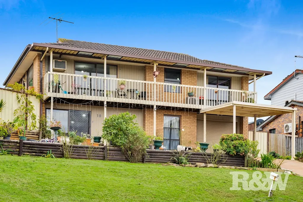 19 Brechin Road, St Andrews, NSW 2566