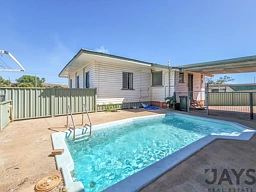 52 Fourth Avenue, Mount Isa