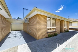 3/2 Waxman Parade, Brunswick West