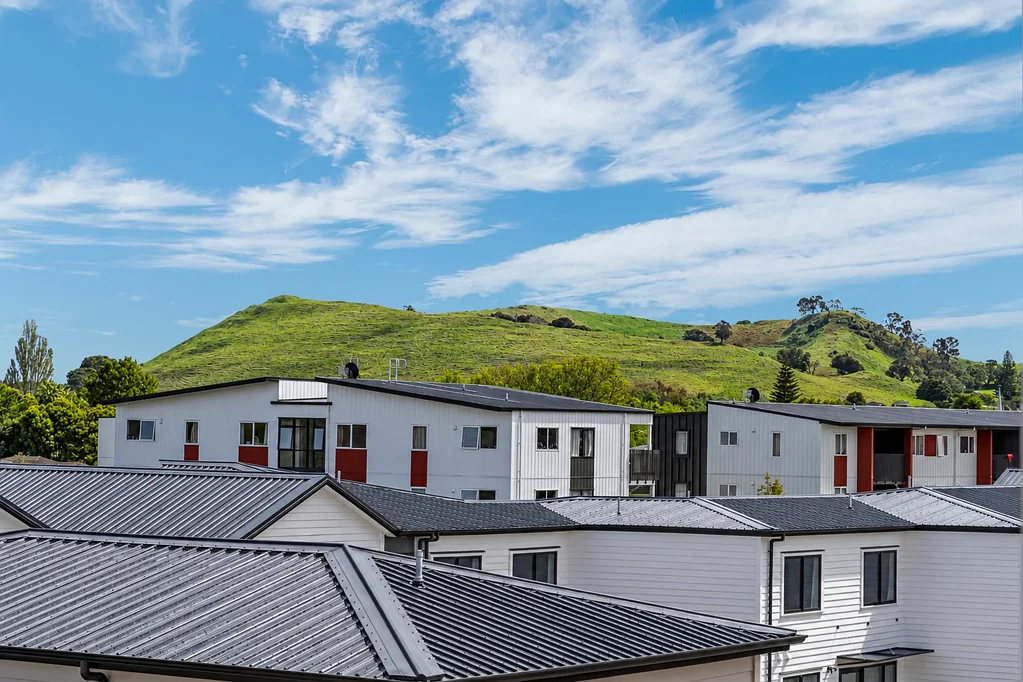 Mangere 1ਬੈੱਡਰੂਮ Top Floor - Corner - One Carpark