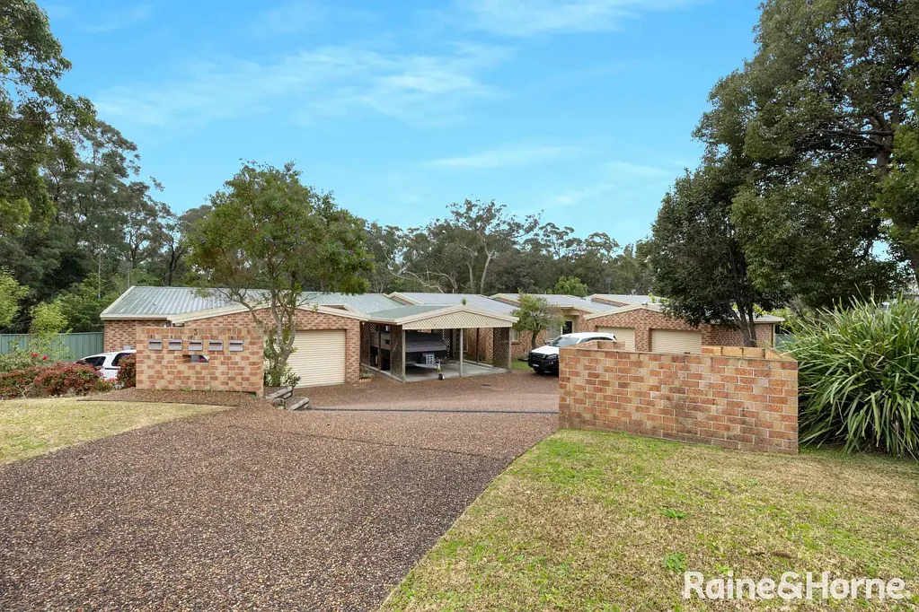 1/3 Ettrick Close, Bomaderry, NSW 2541