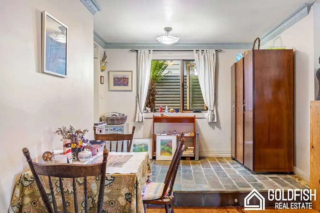 Golden Point 2房  Two Bedroom House on Prime Location for Sale in Ballarat Central Fringe