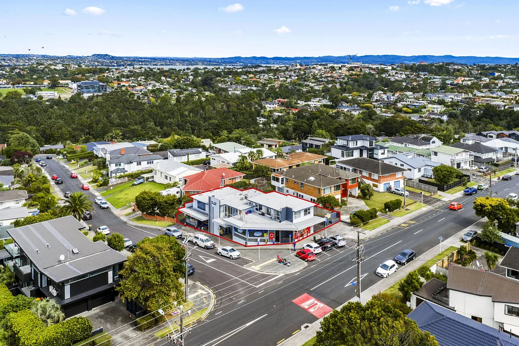 Northcote High profile corner with excellent cashflow