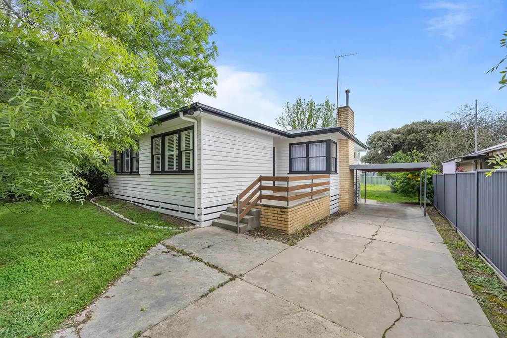 14 Truscott Street, Ararat, VIC 3377